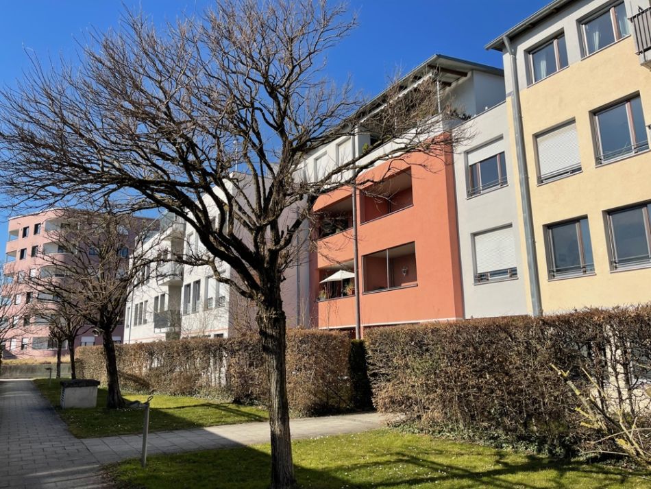 Gartenwohnung inklusive TG-Stellplatz und Einbauküche zu verkaufen