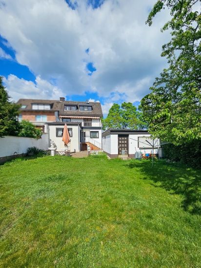 Zweifamilienhaus + Appartement, toller Garten, Garage uvm in  Süd-Westlage von Siegburg