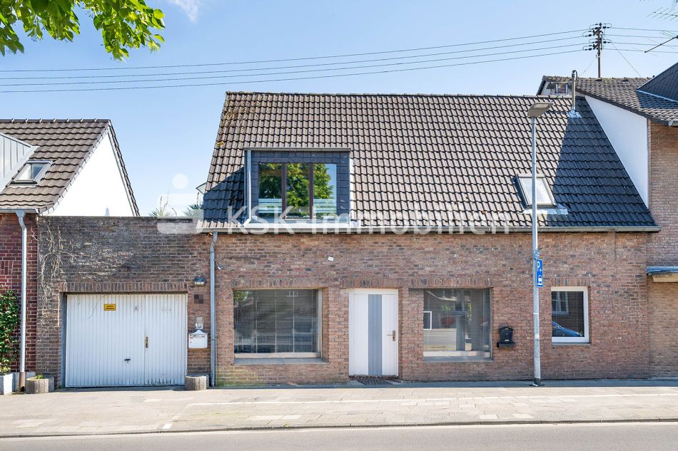 Immobilie in Pulheim - Neubau oder Sanierung: Gestalten Sie Ihr Traumhaus in Stommeln. - Bild 0