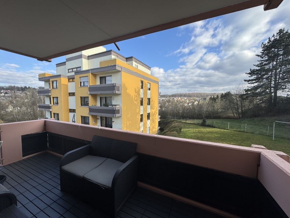 Immobilie in Friedrichsthal - 3-ZKB Eigentumswohnung mit ca. 77 m² Wohnfläche und 2 Balkonen sowie Stellplatz - Bild 0